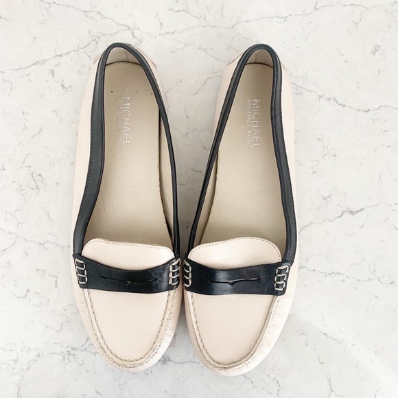 Michael Kors Beige Black Leather Loafers Size 10 - Picture 4 of 7